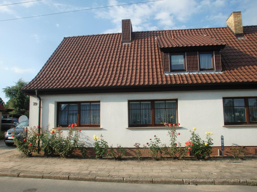 Ferienwohnung Lisa Gingst Bagian luar foto