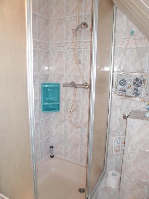 Ferienwohnung Lisa Gingst Ruang foto